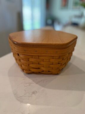 Vintage Longaberger Generations Basket w/Lid 1998 Approx 9.25” Wide
